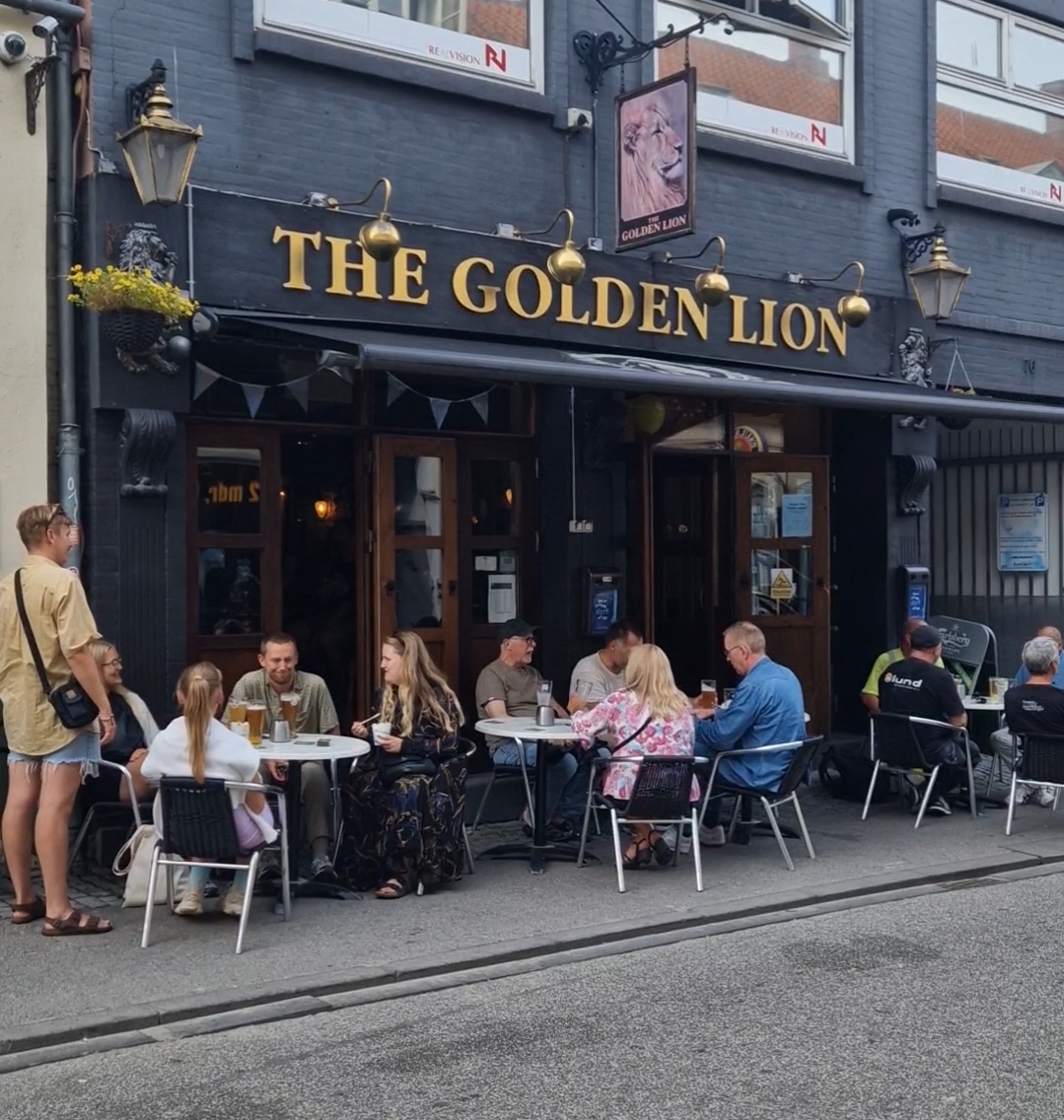 Golden Lion Pub